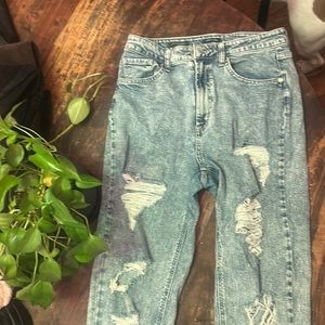 Wild fable acid wash jeans with rips on both legs size10